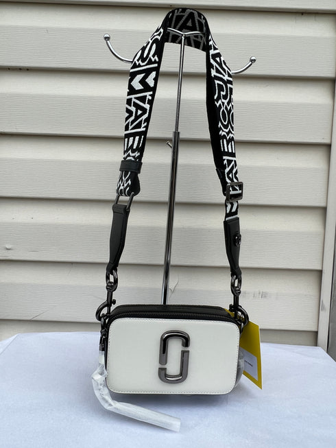 Marc Jacobs Snapshot