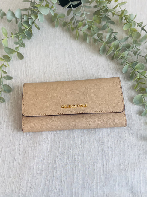 Michael kors trifold wallet