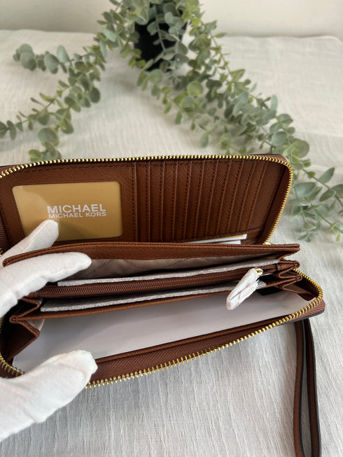 Jet set continental wallet