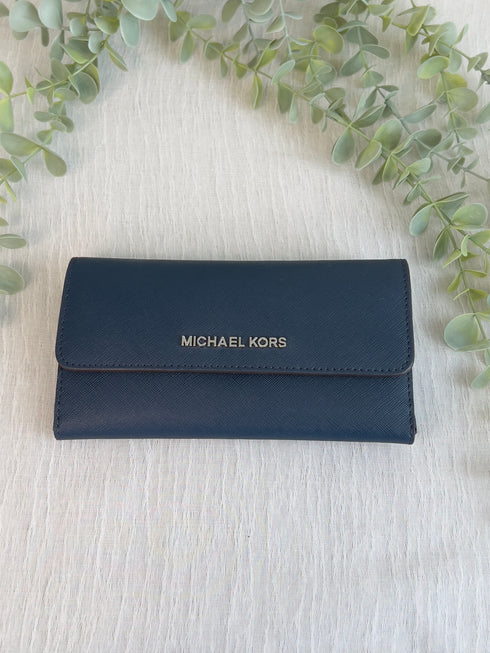 Michael kors trifold wallet