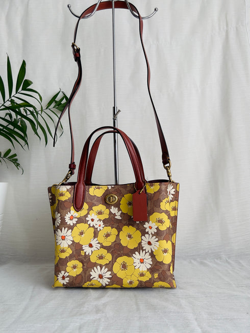 Coach signature Floral Willow 24